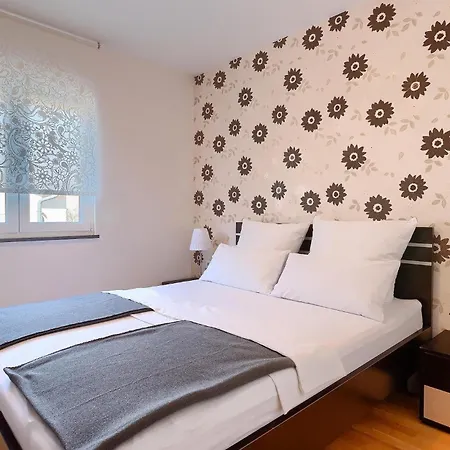 Sabine Holiday home *