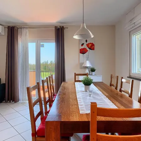 Sabine Holiday home *